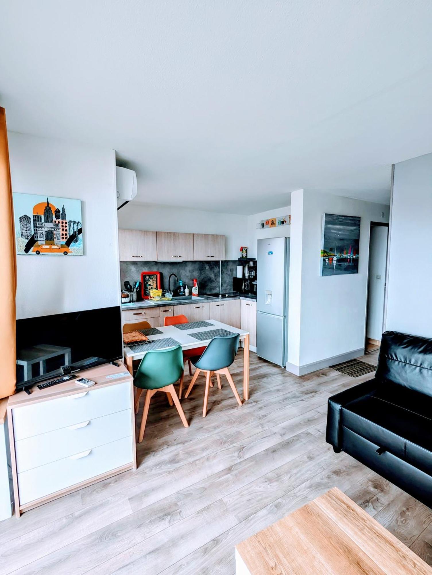 T2 climatisé vue sur mer, WIFI, piscine et parking Sète Exterior foto